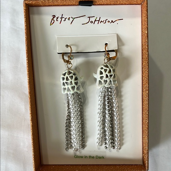 Betsey Johnson Glow in the Dark Ghost Earrings NWT - Picture 6 of 6
